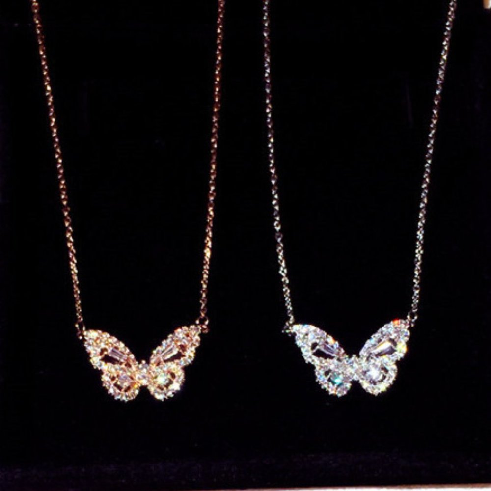 New! Butterfly Necklace Rose Gold - Picture 4 of 6